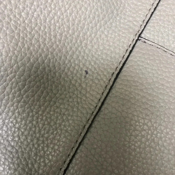 MICHAEL KORS LUPITA GRAY PEBBLED LEATHER HOBO SHOULDER BAG - Picture 5 of 7